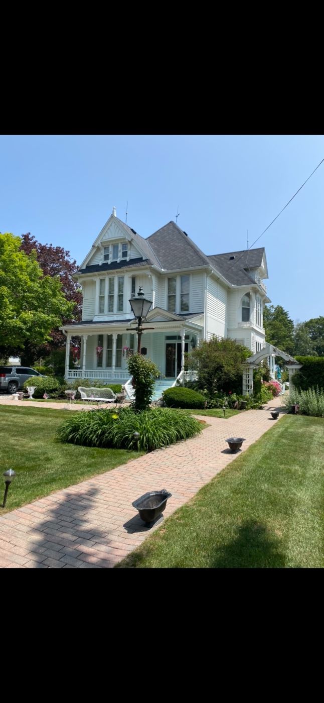 Lexington estate sale starts on 7/28/2023