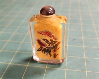 IR9070 Vintage Inside Reverse Painted Square Chinese Snuff Bottle w Butterflies