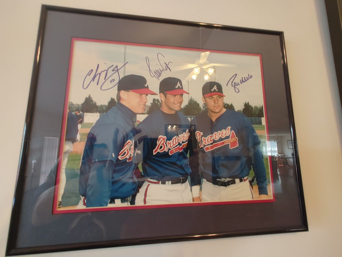 Braves Autographed photograph