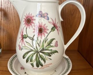 BUTTERFLY FLORAL PITCHER AND PLATE SET