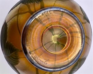 Rare Beautiful Louis Comfort Tiffany Favrile Glass Vase, Signed  by LC Tiffany 6"dia x 6.5"H.  Perfect condition.