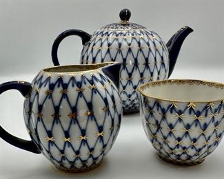 Lomonosov Cobalt Netting 3 pc Tea set: Teapot (5"tall), creamer & sugar cup. Gold rim and details.	Teapot  is 5"tall