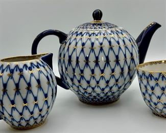 Lomonosov Cobalt Netting 3 pc Tea set: Teapot (5"tall), creamer & sugar cup. Gold rim and details.	Teapot  is 5"tall