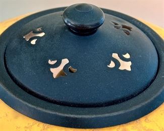 Beautiful  Handel Lamp circa 1920-1930's. Both the Base and Lampshade are signed.  The shade is # 6504.  The colors of this lamp is amazing.  Excellent condition with no cracks or chips in the shade.