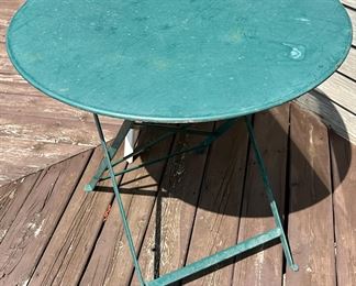 Green Metal Folding Round Table