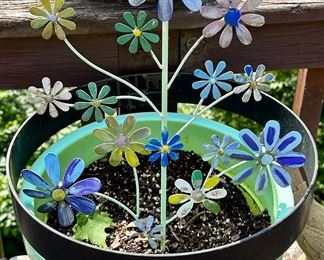 Metal Plant for indoors or out.