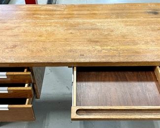 Vintage MCM (Mid Century Modern) Parsons Office Desk 