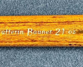 This Pool cue is selling separately from the Pool Table.