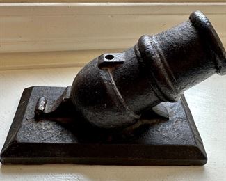 Cast Iron Signal Cannon