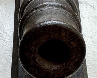 Cast Iron Signal Cannon