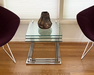 Design Institute of American nesting tables between Knoll Bertoia chairs