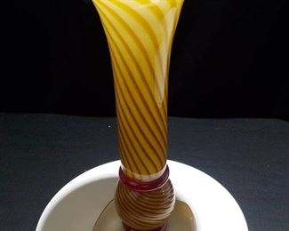 Stunning Art Glass Trumphet Vase