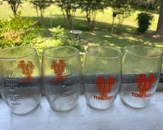 Tough to find UT football glass set.