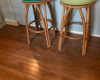 I haven't seen stools this green since I went down to the goose pond.