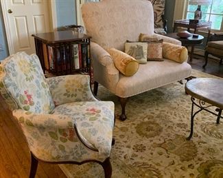 What a comfortable living room.