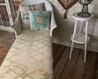Classy wicker chaise longue.