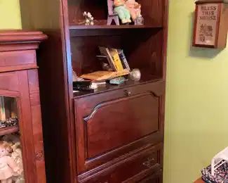 Bookshelf with Hideaway Storage