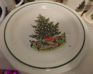 Pfaltzgraff Christmas Dishes
