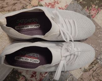 Sketchers Memory Foam Tennis Shoes