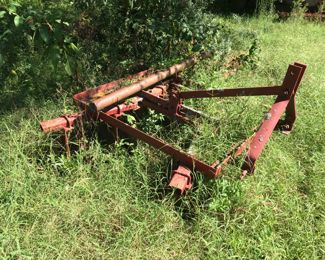 3-point tractor implements