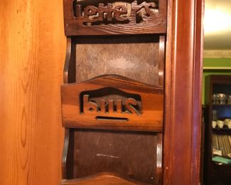 Wall mount bill holder