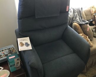 Nice lift chair