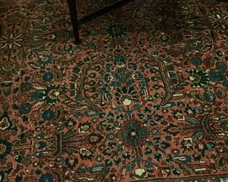 RUG IN DEN