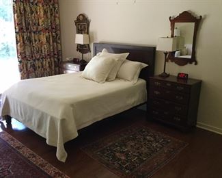 QUEEN SIZE BED WITH MATTRESS AND SPRINGS