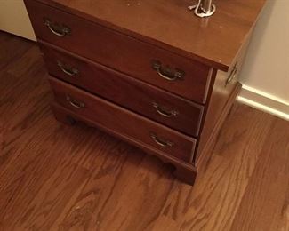 SMALL CHAIR SIDE CHEST BY R. BURTON SNYDOR OF VIRGINIA