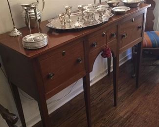 CUSTOM MADE SERVER BY R. BURTON SYNDOR OF VIRGINIA
