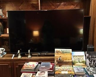 65' LG FLATSCREEN 1 YEAR OLD SMART TV