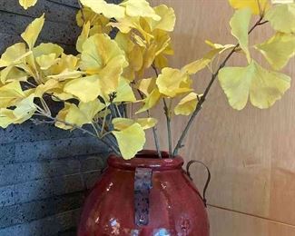 Ceramic Pot With Ginko Leaves