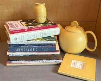 Chantal Teapot, Full Cart Tile Cook Books