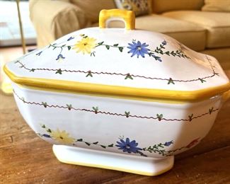 FFA Malveira Portugal Lidded Serving Dish