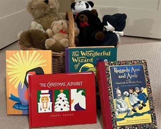 Stuffed Animals And Kids Pop Up Books