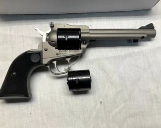 COMES W/ 22 MAG. CYCLINDER