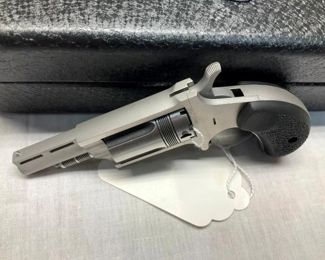 NIB NORTH AMERICAN ARMS 22MAG.