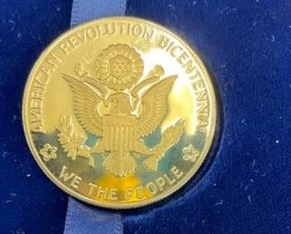 GOLD 1776 BICENTENNIAL MEDAL