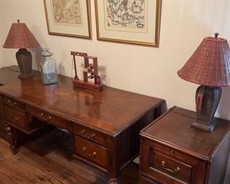 Great Little Office Lot