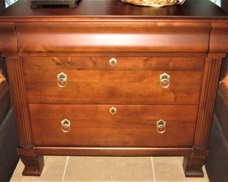 ETHAN ALLEN SMALL CHEST