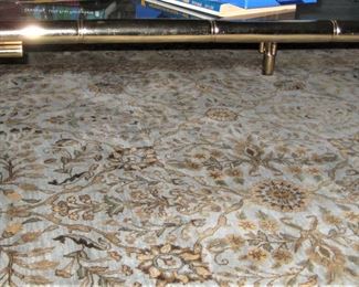 LG RUG AND METAL COFFEE TABLE