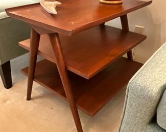American of Martinsville rare 3 tier side table $450