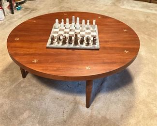 American of Martinsville round coffee table $300