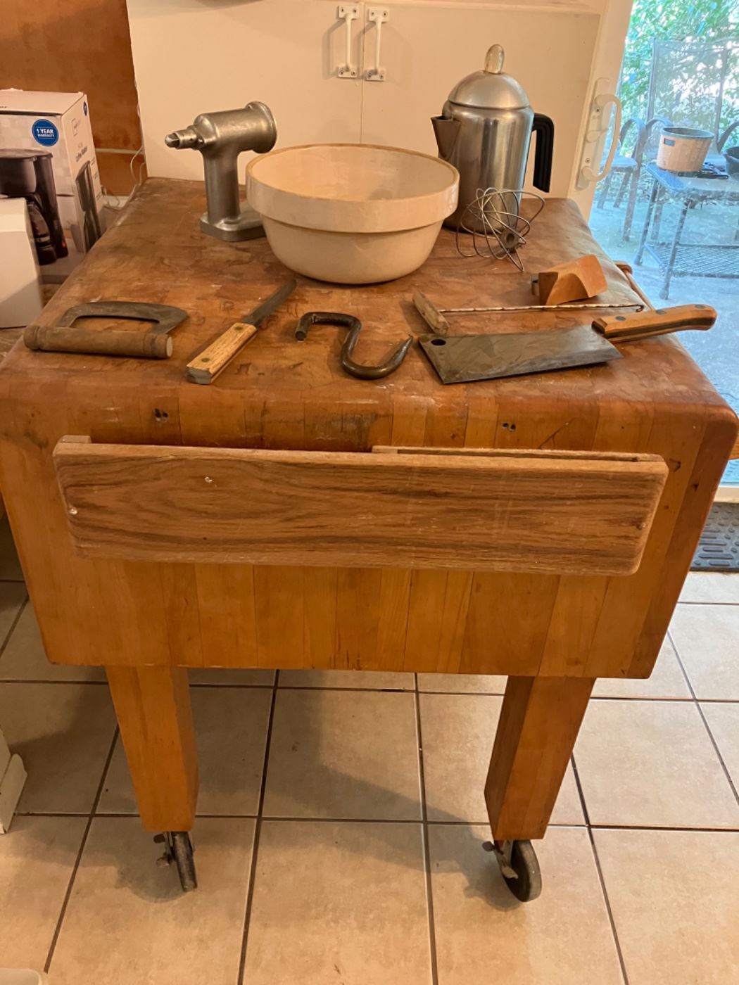 Nice professional butcher block table. Family owned a Bar B Q restaurant. 