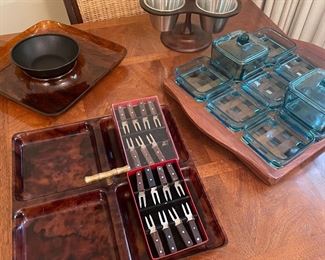 Dansk, and MCM service items