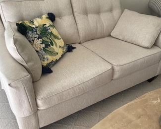 2-cushion love seat - ivory