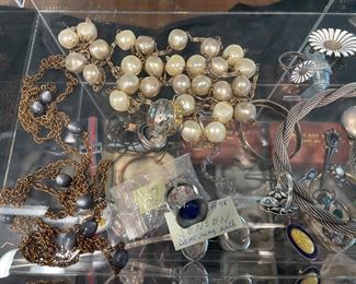 Another view of the the antique jewelry