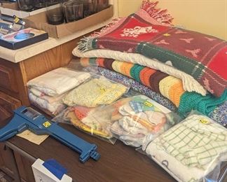 Blankets and kitchen towels 