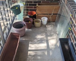 Plant supplies and misc glass 