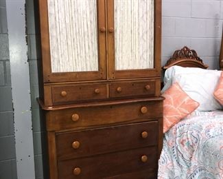 Lexington Chest/Cabinet Orlando Auction